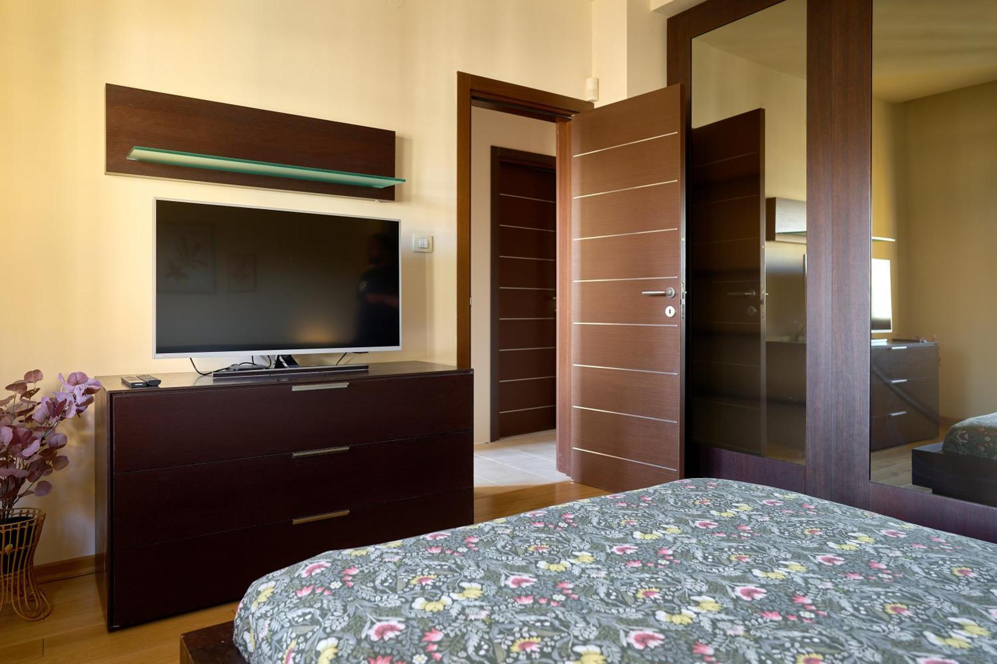 Splendid 2bdrm Sofia
